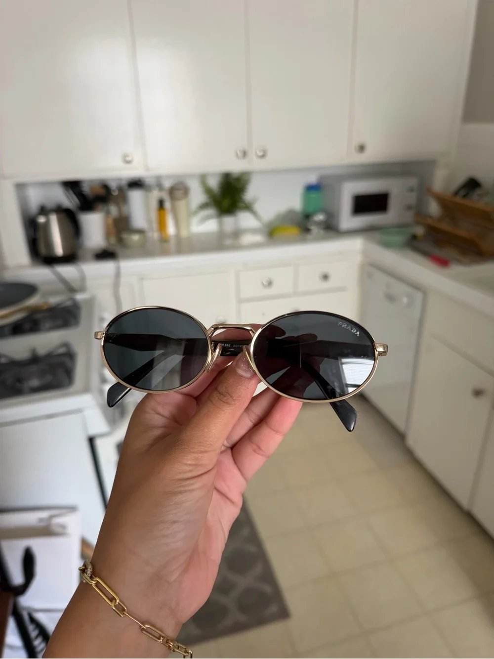 Prada oval sunglasses style SPR 65z new with case
